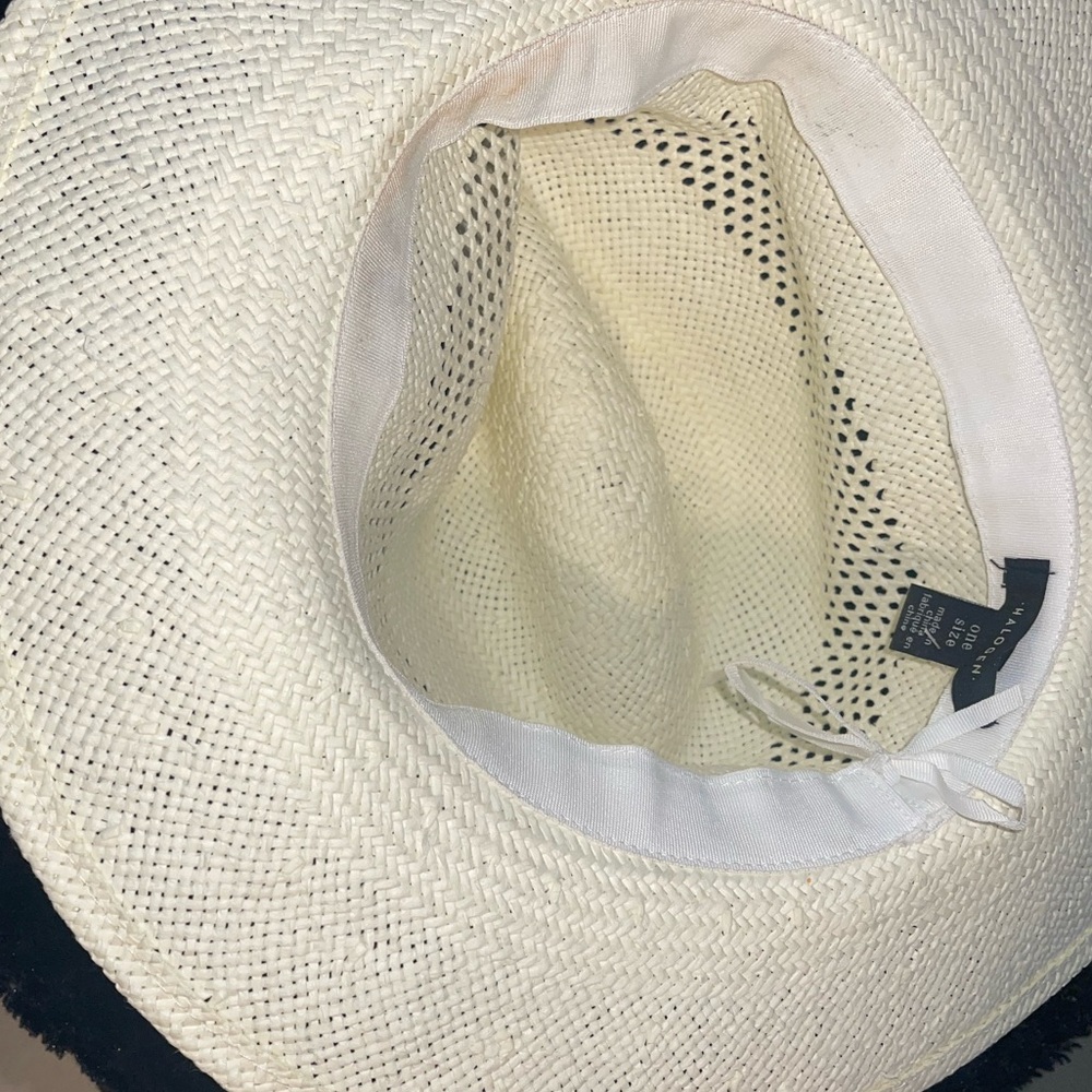 Straw Hat - Picture 11 of 13